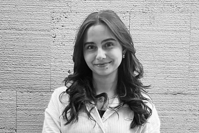 Hilal Sarı